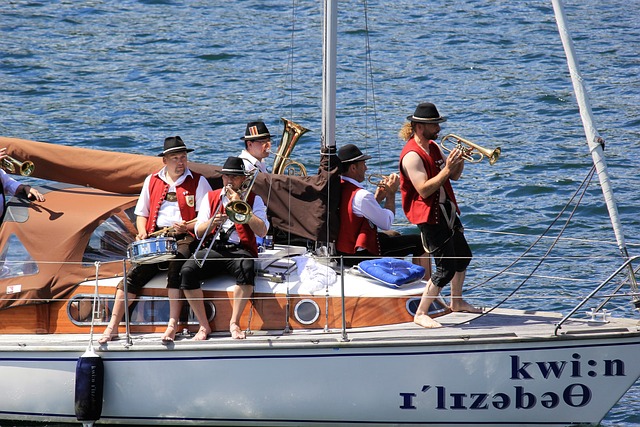 更蕴含了很 更蕴含了很